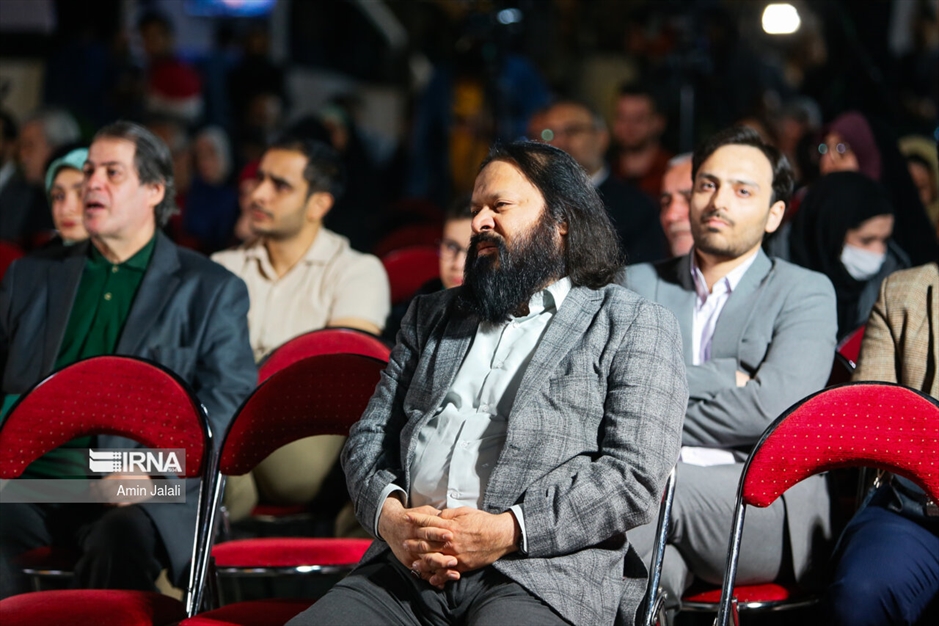 اجتماع اهالی هنر در حمایت از حمله موشکی و پهپادی به اسرائیل