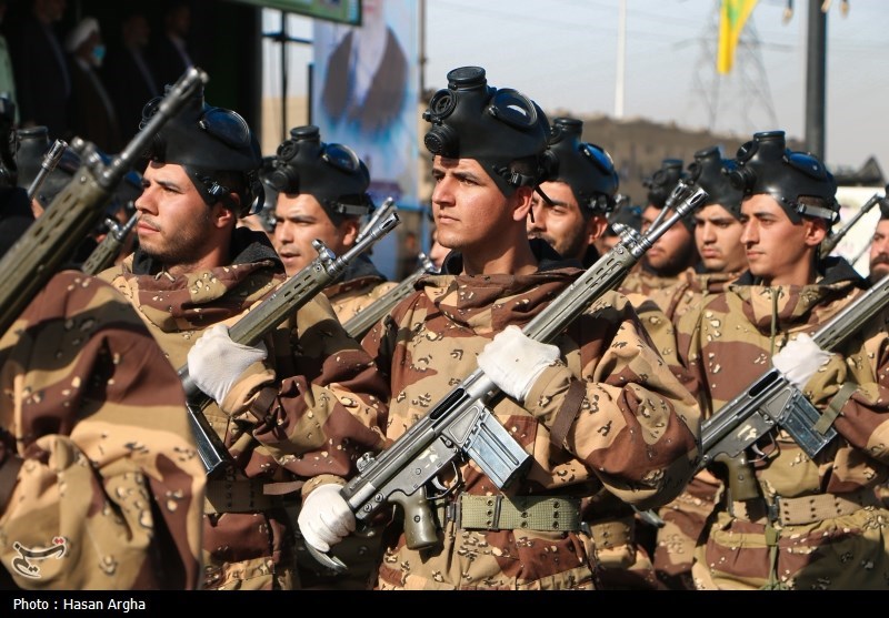 مراسم رژه روز ارتش در زنجان ،بندرعباس و کرمان