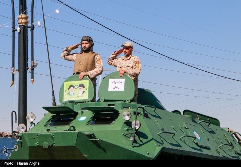 مراسم رژه روز ارتش در زنجان ،بندرعباس و کرمان