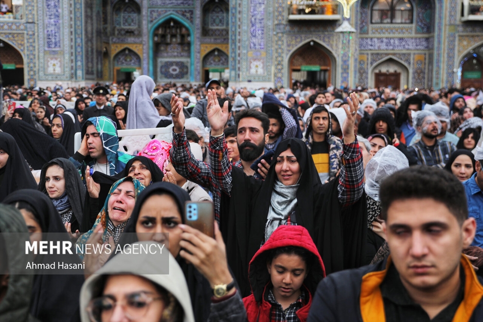 تحویل سال ۱۴۰۳ در حرم مطهر امام رضا (ع)