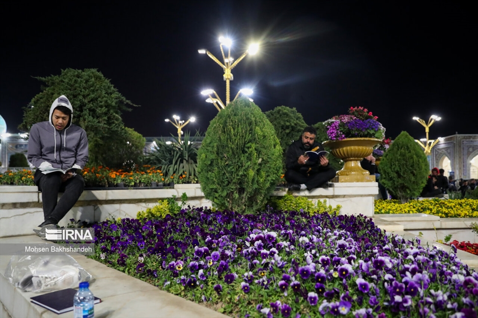 احیای شب نوزدهم رمضان- حرم امام رضا(ع)