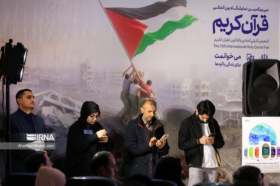 در حاشیه هفتمین روز نمایشگاه قرآن