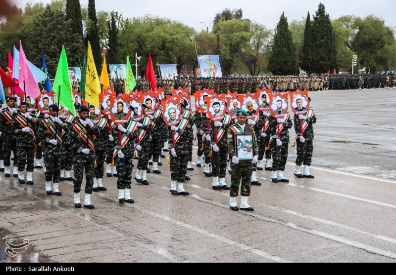 مراسم رژه روز ارتش در زنجان ،بندرعباس و کرمان