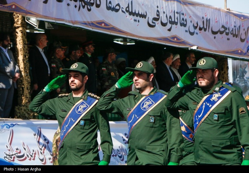 مراسم رژه روز ارتش در زنجان ،بندرعباس و کرمان