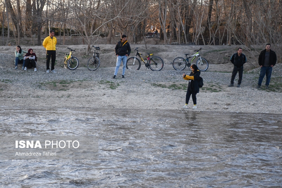 جاری شدن آب در زاینده‌رود - اصفهان