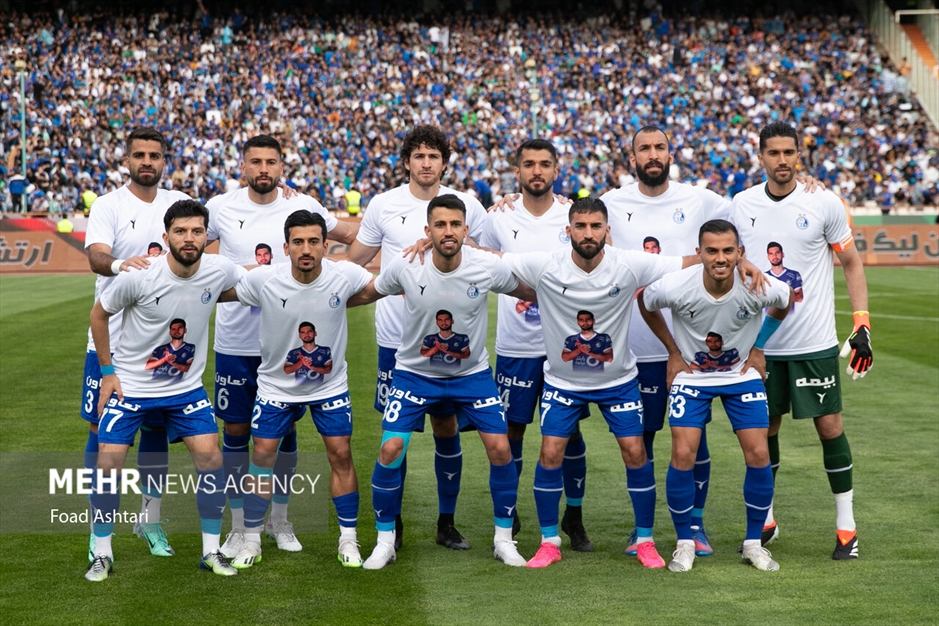 دیدار تیم های فوتبال استقلال و شمس آذر