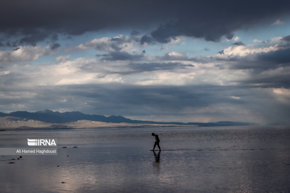 نجات دریاچه