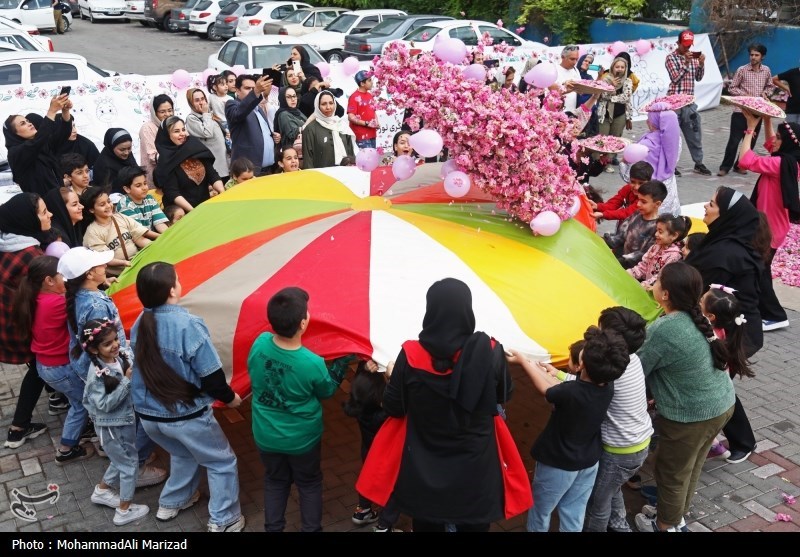 جشنواره گل و گلاب در محلات