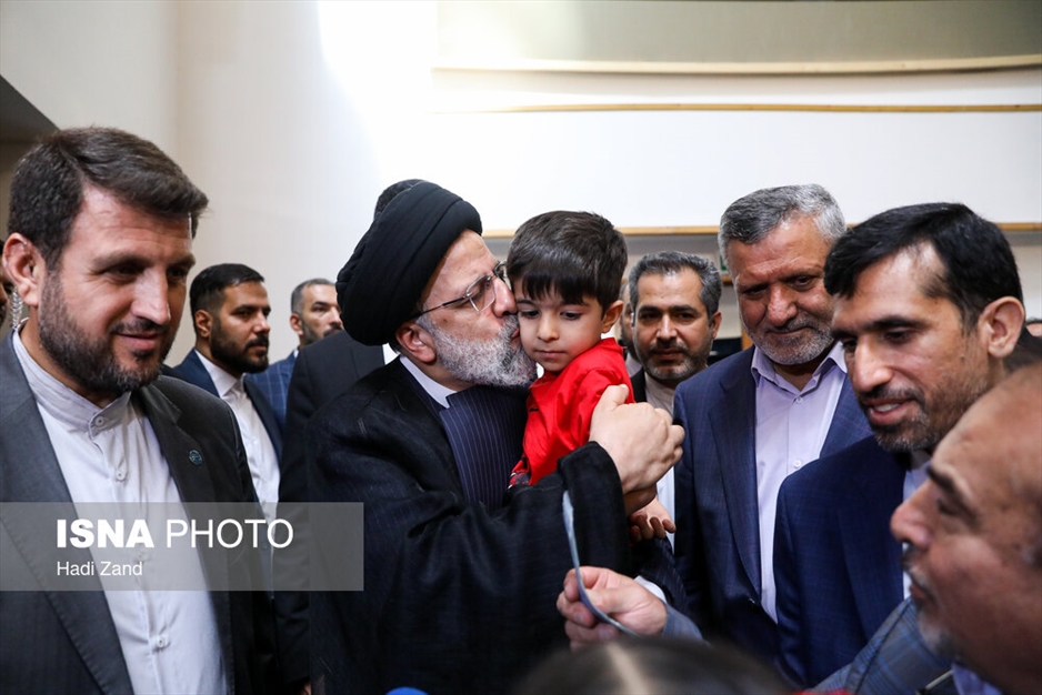 قاب‌هایی ماندگار؛ رئیسی در میدان خدمت