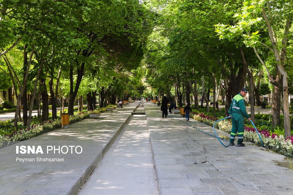 زندگی در اصفهان جاری است