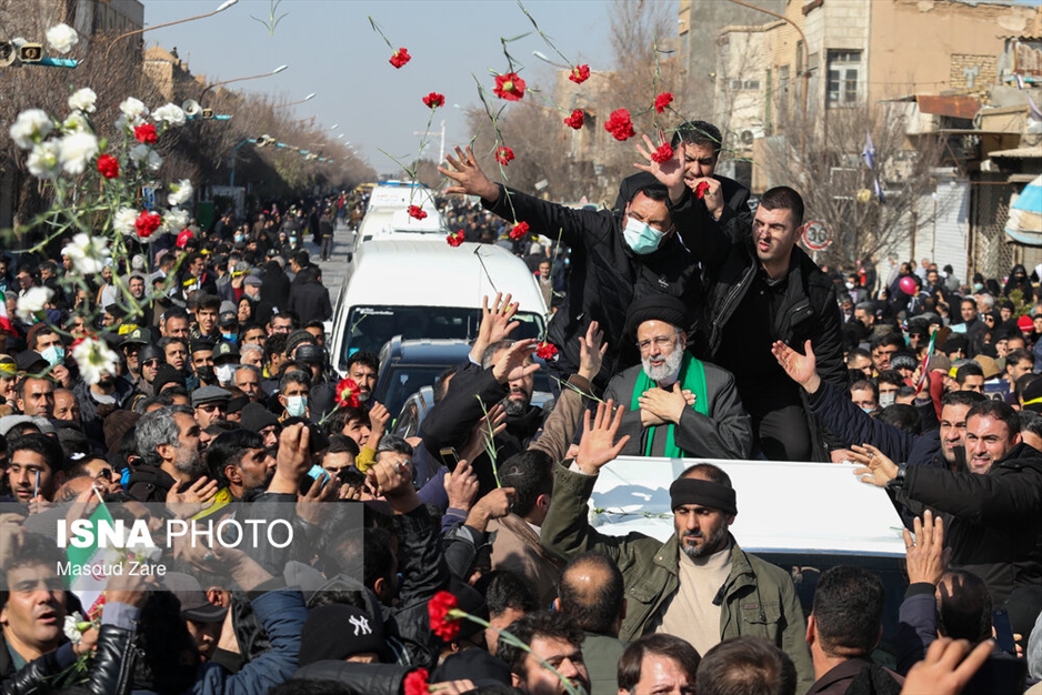 قاب‌هایی ماندگار؛ رئیسی در میدان خدمت