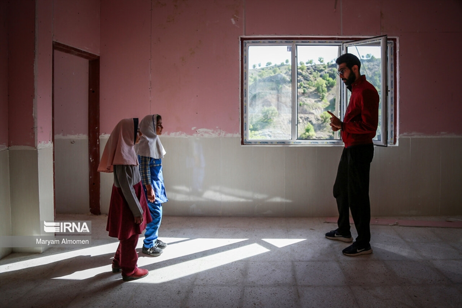 تدریس در کوچکترین مدرسه دنیا