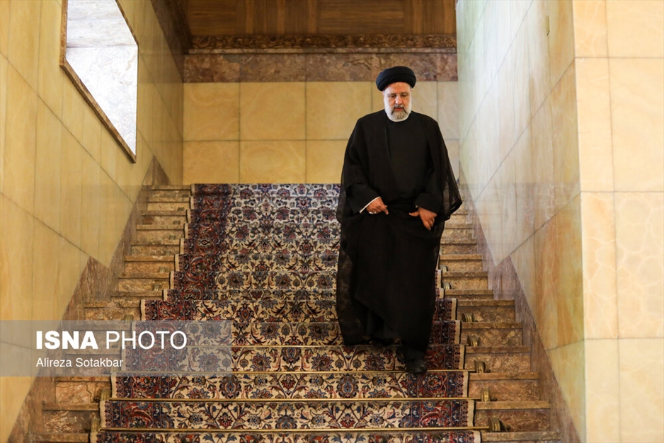 قاب‌هایی ماندگار؛ رئیسی در میدان خدمت