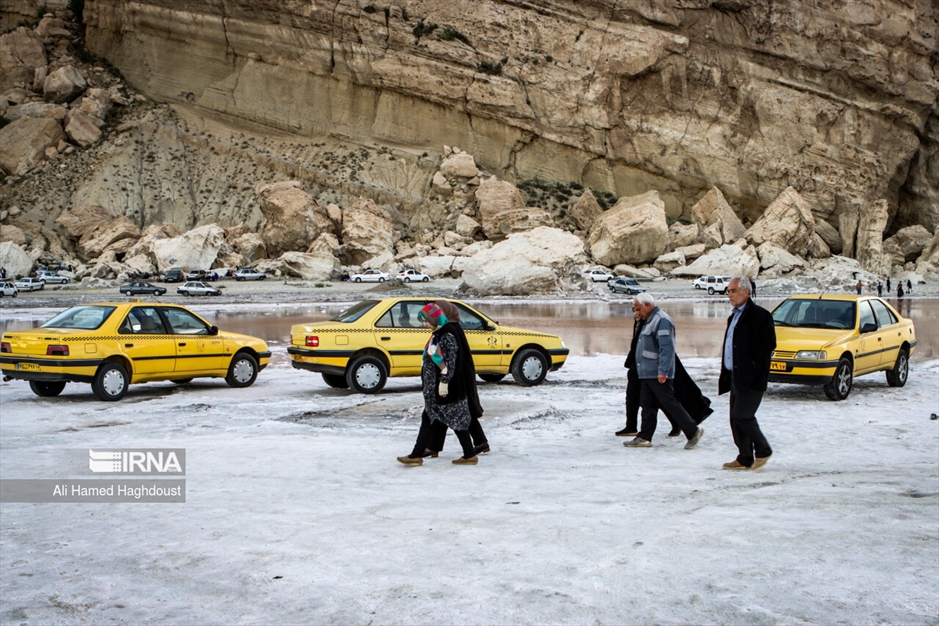 نجات دریاچه