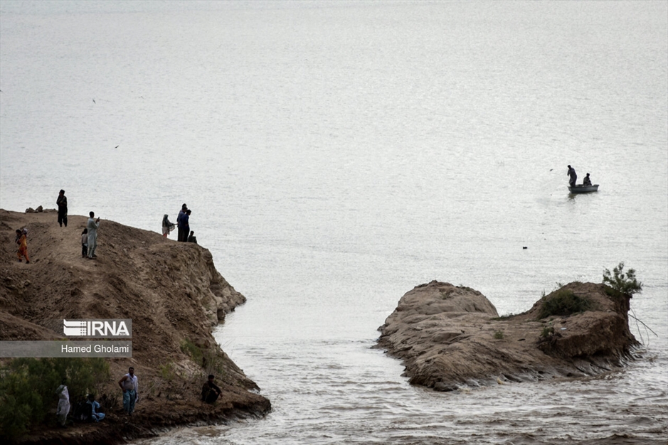 آب در راه سیستان