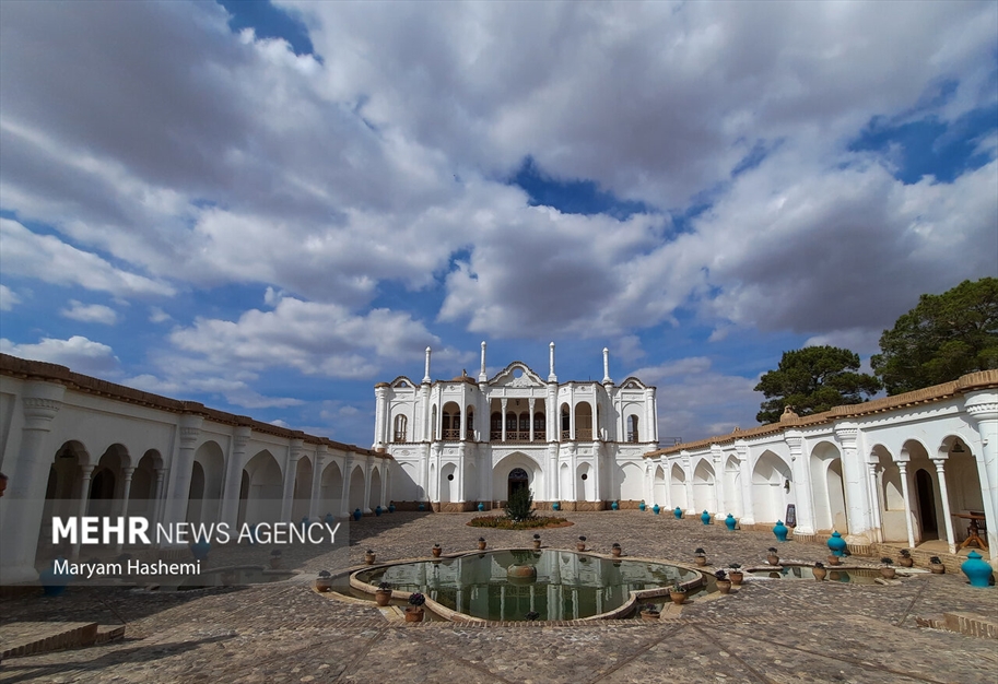 باغ فتح آباد