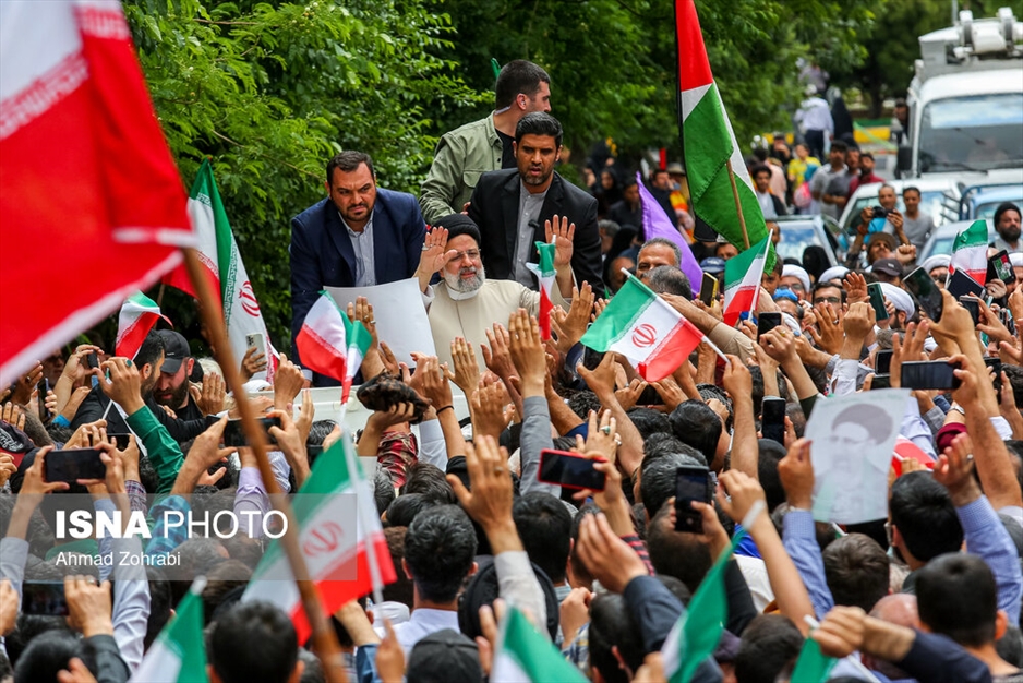 قاب‌هایی ماندگار؛ رئیسی در میدان خدمت