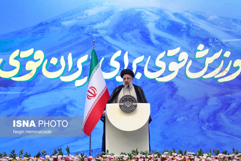 مراسم تجلیل از قهرمانان و مدال آوران ورزش کشور با حضور رئیس جمهور