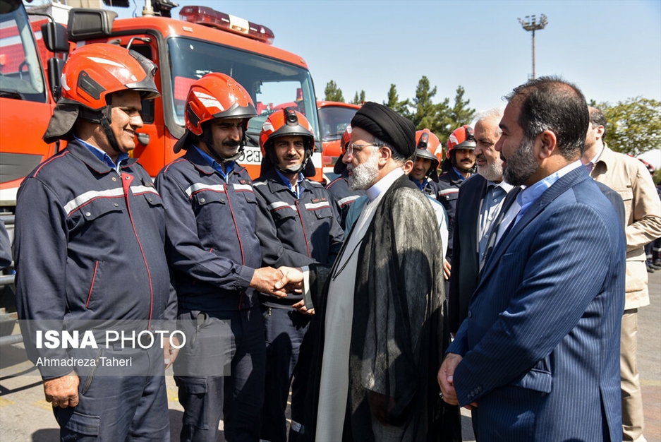 قاب‌هایی ماندگار؛ رئیسی در میدان خدمت