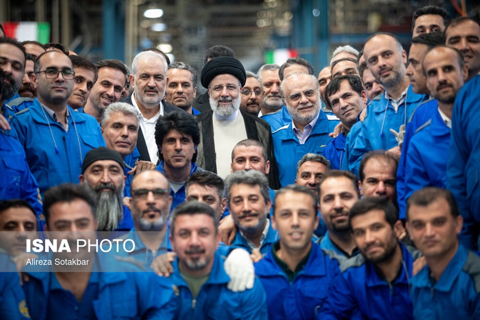 قاب‌هایی ماندگار؛ رئیسی در میدان خدمت