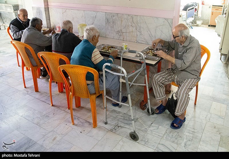 تنهای تنها...