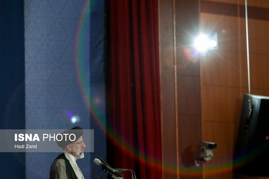 قاب‌هایی ماندگار؛ رئیسی در میدان خدمت