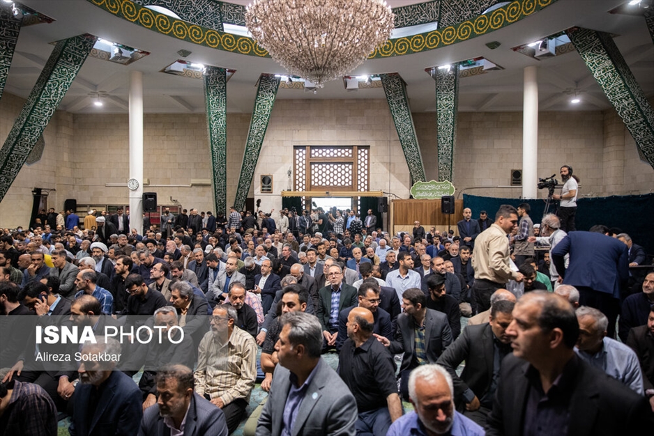 اجتماع دانشگاهیان تهران در سوگ رئیس جمهور