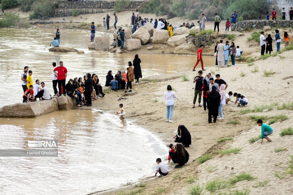 آب در راه سیستان