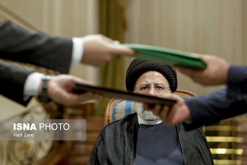 قاب‌هایی ماندگار؛ رئیسی در میدان خدمت