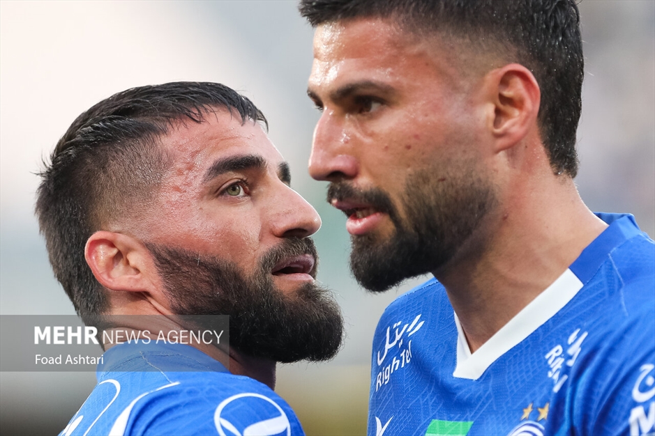 دیدار تیم های فوتبال استقلال و شمس آذر