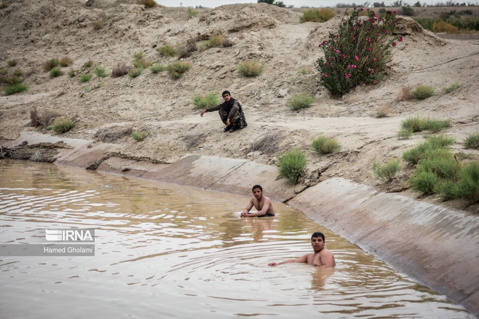 آب در راه سیستان