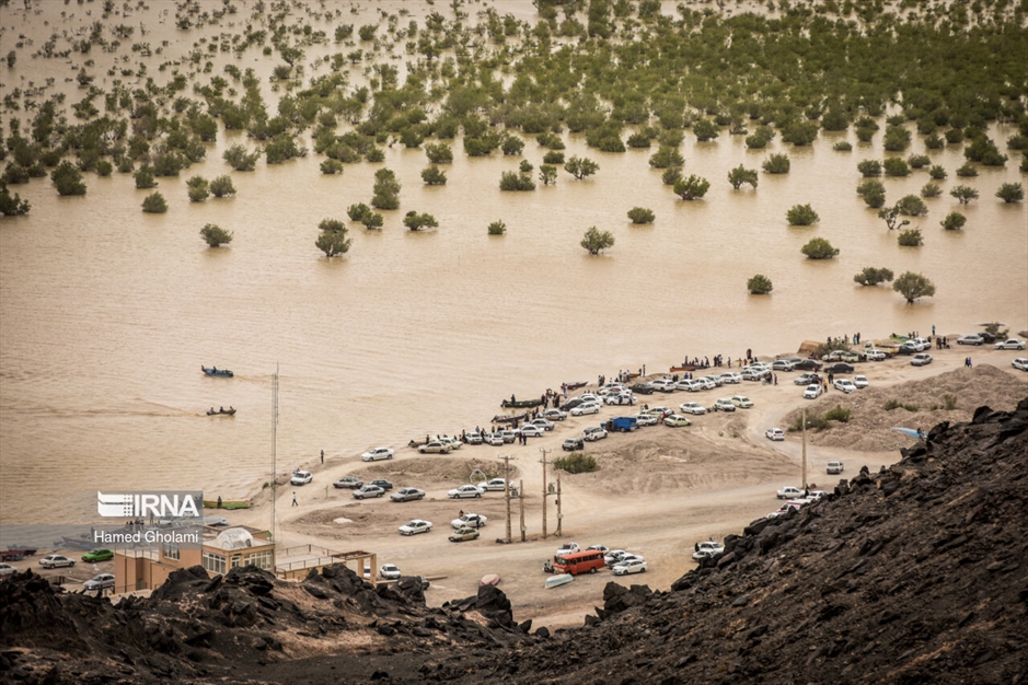 آب در راه سیستان