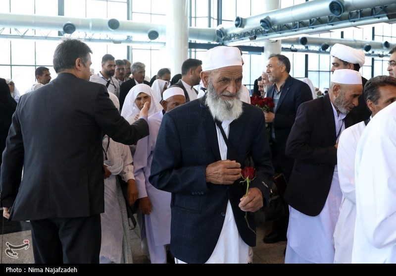 نخستین پرواز زائران عمره خراسانی از فرودگاه مشهد