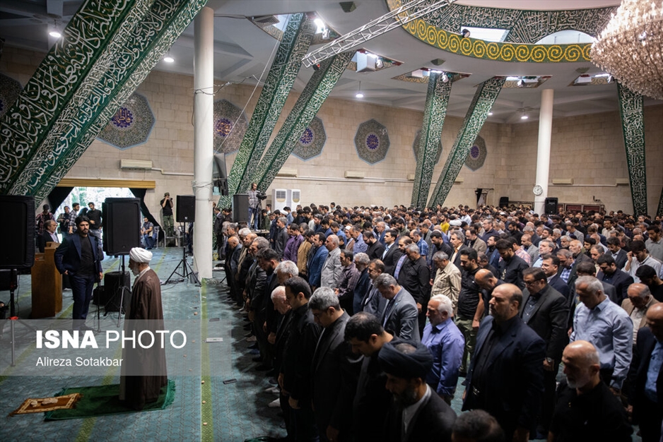 اجتماع دانشگاهیان تهران در سوگ رئیس جمهور