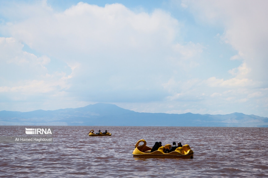 نجات دریاچه