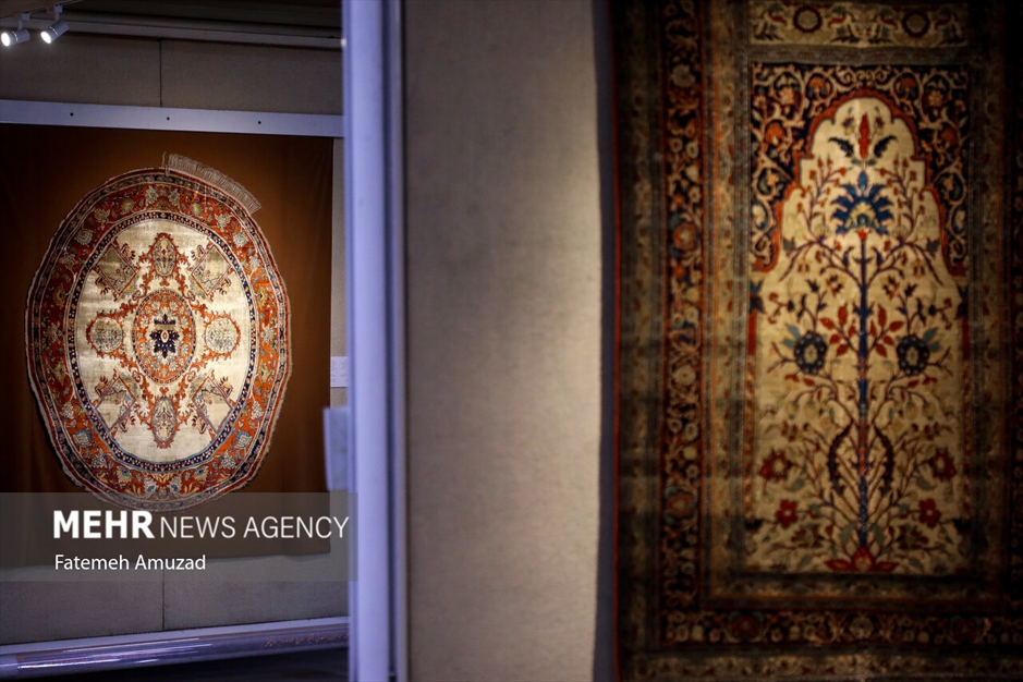 موزه فرش ایران