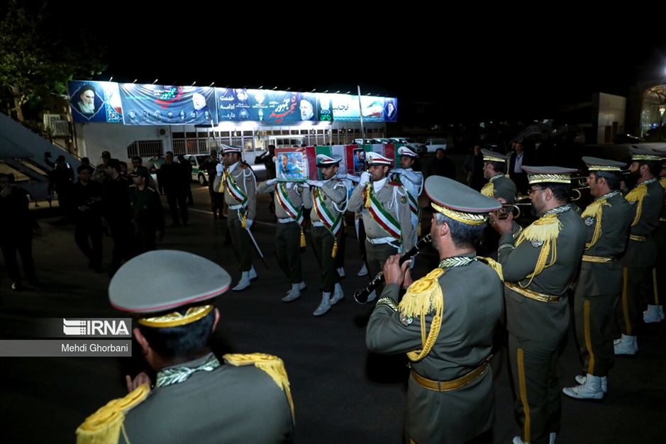 استقبال از پیکر وزیر خارجه در فرودگاه مشهد