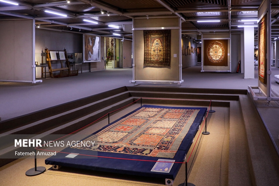 موزه فرش ایران