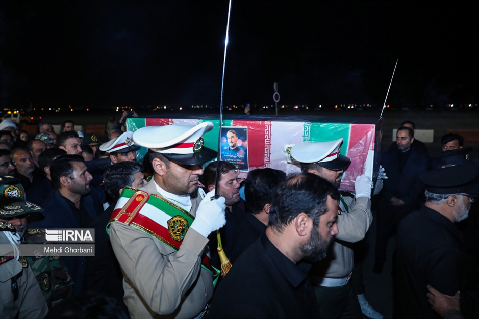 استقبال از پیکر وزیر خارجه در فرودگاه مشهد