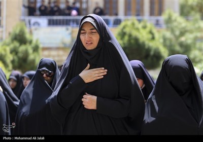 اجتماع طلاب و حوزویان در بزرگداشت شهدای خدمت در مدرسه علمیه فیضیه قم