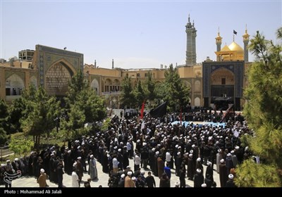 اجتماع طلاب و حوزویان در بزرگداشت شهدای خدمت در مدرسه علمیه فیضیه قم