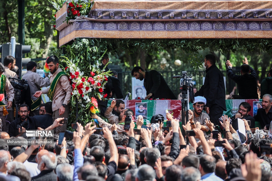 تشییع شهدای خدمت در تهران-۲