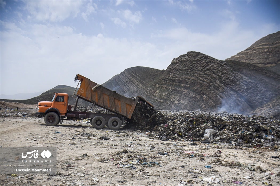 اینجا کوهی از زباله‌ها دارد خاک میخورد!