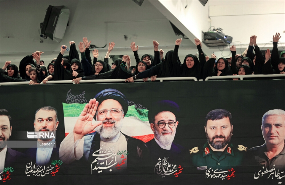 بزرگداشت شهدای خدمت در حسینیه امام خمینی(ره)