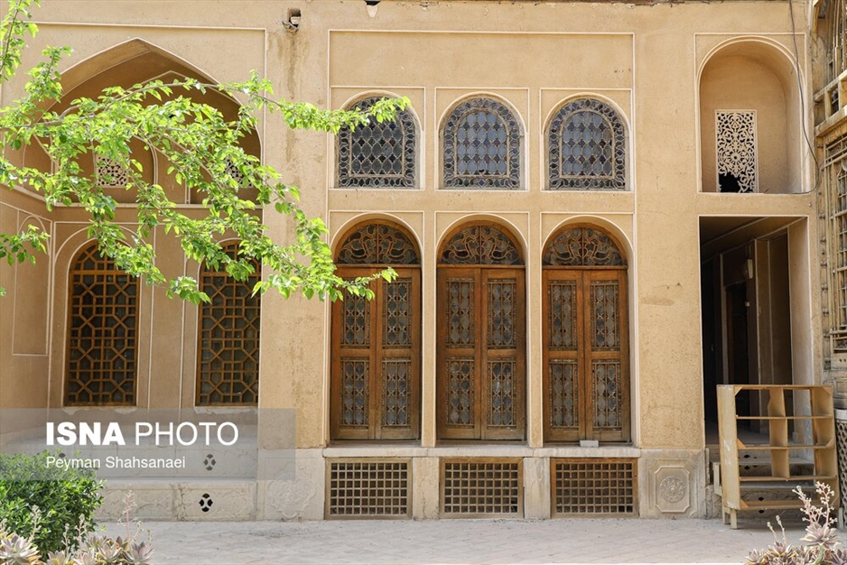 مجموعه خانه‌های تاریخی در هم تنیده قزوینی‌ها، کهکشانی، ابطحی