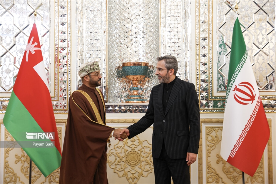 دیدار وزیر امور خارجه عمان با سرپرست وزارت خارجه