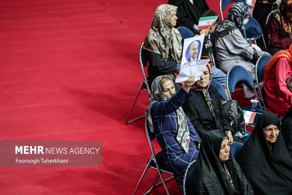 گردهمایی کارگران و بازنشستگان با حضور محمدباقر قالیباف