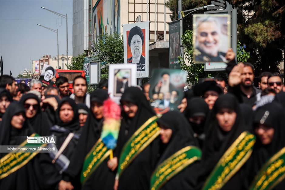 تشییع شهدای خدمت در تهران-۲