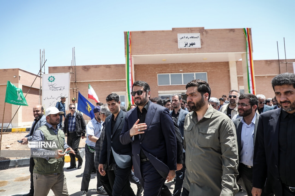 بهره برداری از خط راه‌آهن یزد - اقلید