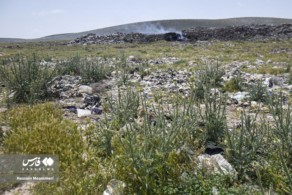 اینجا کوهی از زباله‌ها دارد خاک میخورد!